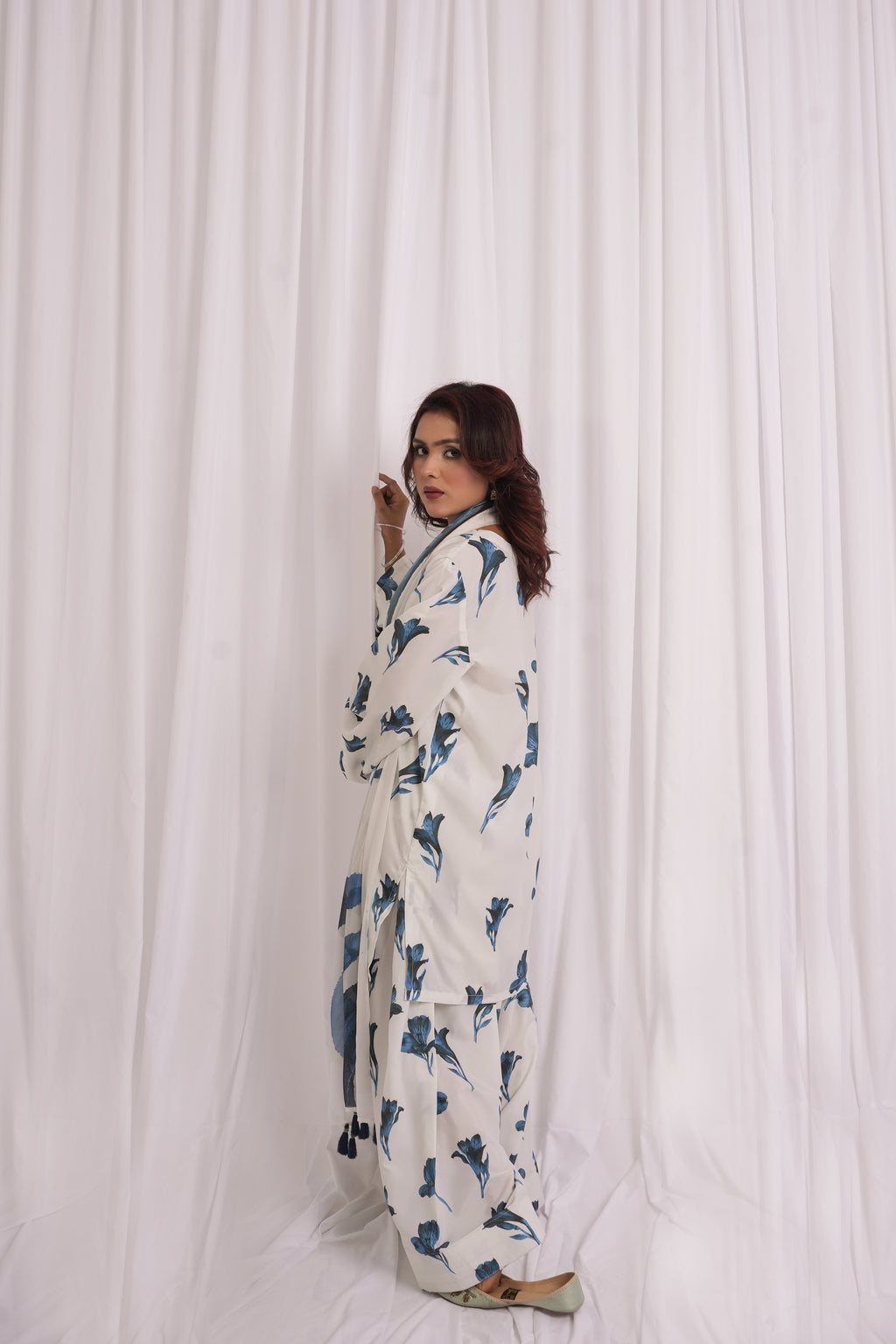 Blue Floral Printed 3-Piece Lawn Suit