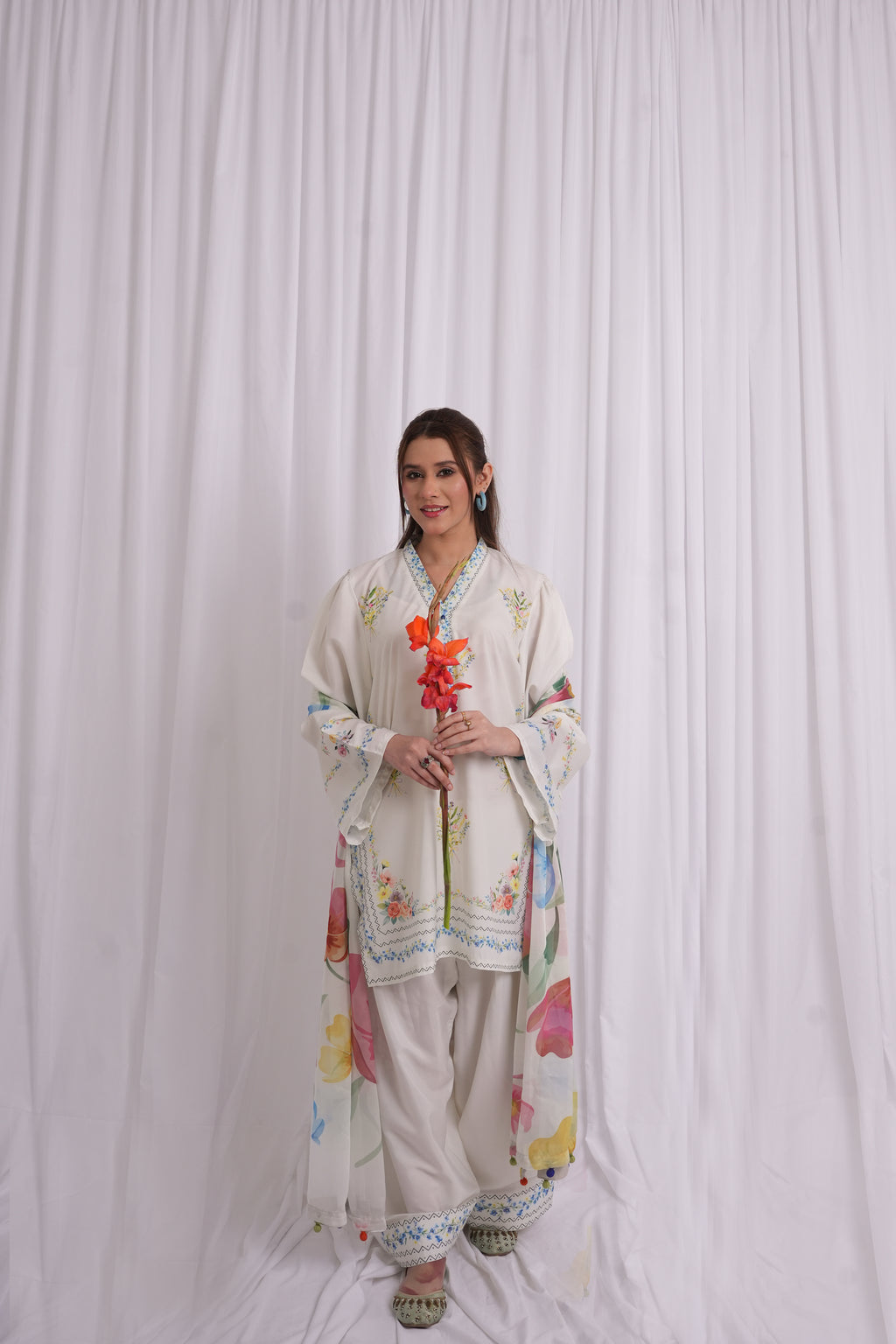 Ivory Floral Printed 3 Piece Lawn Suit