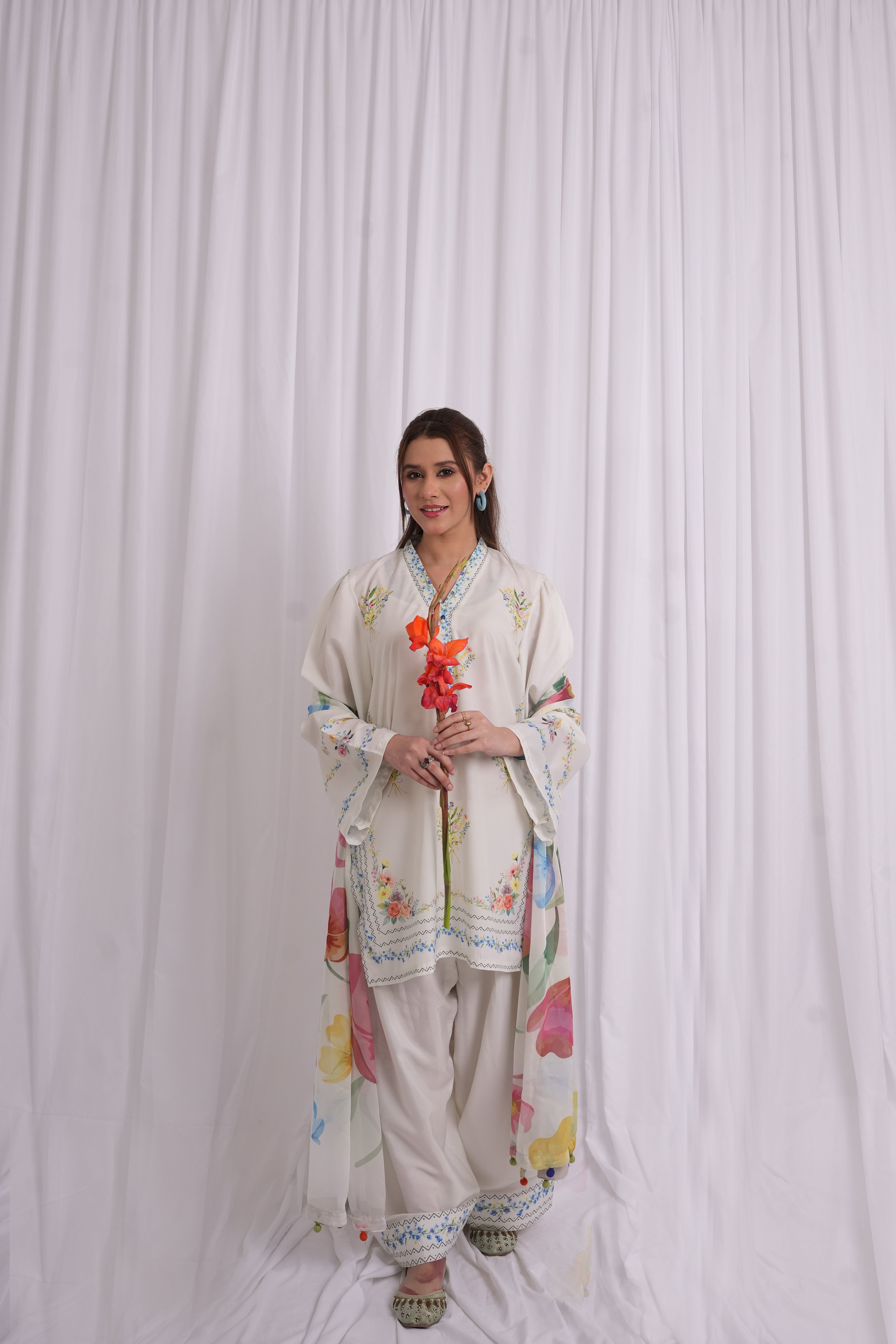 Ivory Floral Printed 3 Piece Lawn Suit